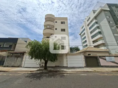 Apartamento com 3 Quartos para alugar, 128m² no Nossa Senhora Aparecida, Uberlândia