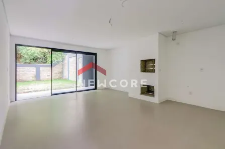 Casa com 3 Quartos à venda, 210m² no Chácara das Pedras, Porto Alegre