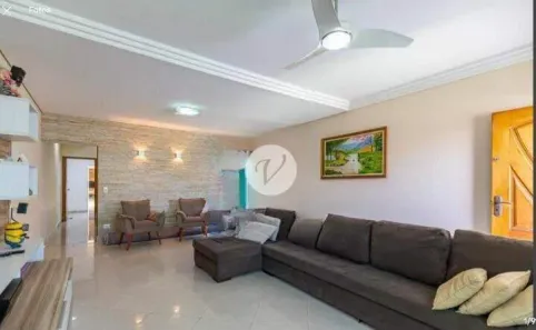 Sobrado com 3 Quartos à venda, 243m² no Vila Scarpelli, Santo André