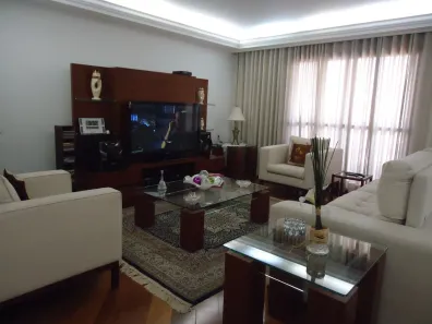 Apartamento com 3 Quartos à venda, 210m² no Vila Regente Feijó, São Paulo