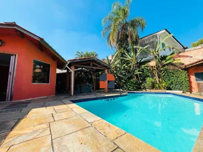 Casa com 3 Quartos para alugar, 198m² no Vila Ipojuca, São Paulo