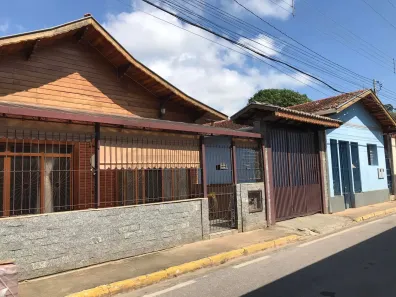 Casa com 7 Quartos à venda, 1200m² no , Sapucaí-Mirim