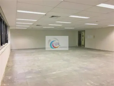 Sala Comercial para alugar, 215m² no Vila Olímpia, São Paulo