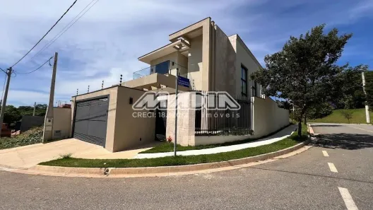 Sobrado com 3 Quartos à venda, 220m² no Pinheirinho, Vinhedo