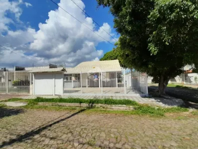 Casa com 3 Quartos à venda, 198m² no Guarujá, Porto Alegre