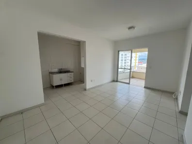 Apartamento com 2 Quartos para alugar, 74m² no Capoeiras, Florianópolis