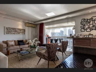 Apartamento com 3 Quartos à venda, 212m² no Vila Nova Conceição, São Paulo