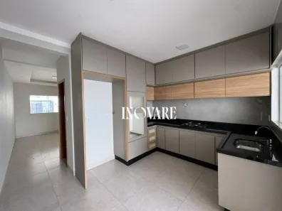 Casa de Condomínio com 2 Quartos para alugar, 80m² no Novo Mundo, Uberlândia