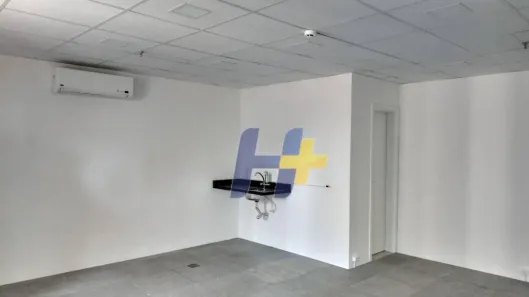 Sala Comercial à venda, 41m² no Vila Gertrudes, São Paulo
