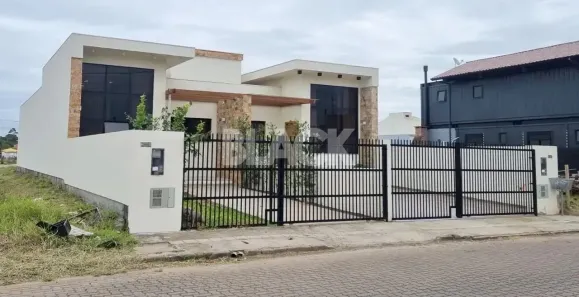 Casa com 3 Quartos à venda, 104m² no Torres, Torres