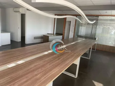 Sala Comercial para alugar, 184m² no Pinheiros, São Paulo