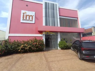Prédio Comercial para alugar, 620m² no Vila Santo Antônio, Americana