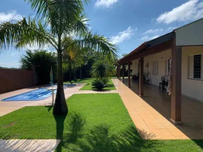 Fazenda/Sítio com 6 Quartos para alugar, 450m² no Centro, Londrina