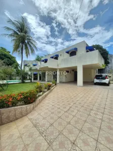 Casa com 5 Quartos para alugar, 413m² no Pina, Recife
