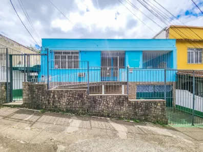 Casa com 2 Quartos à venda, 138m² no Santa Helena, Juiz de Fora