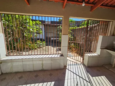 Casa com 3 Quartos para alugar, 100m² no Cidade Vera Cruz, Aparecida de Goiânia
