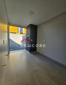 Sobrado com 3 Quartos à venda, 105m² no Costa e Silva, Joinville