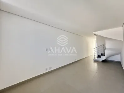 Casa com 2 Quartos à venda, 77m² no Copacabana, Belo Horizonte