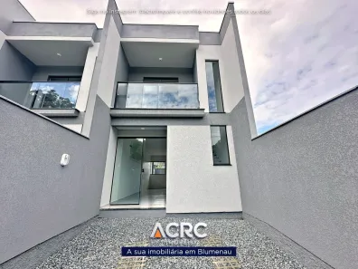 Sobrado com 2 Quartos para alugar, 82m² no Velha Central, Blumenau