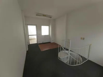 Sala Comercial para venda ou aluguel, 102m² no Rio Branco, Porto Alegre