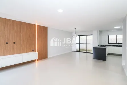 Casa com 3 Quartos à venda, 285m² no Alto Boqueirão, Curitiba
