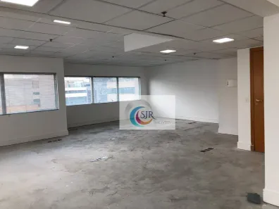 Sala Comercial para alugar, 200m² no Vila Olímpia, São Paulo