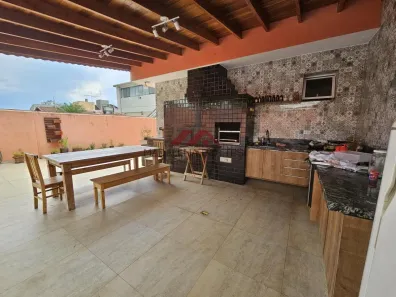 Casa com 6 Quartos à venda, 266m² no Vila Oliveira, Mogi das Cruzes