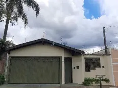 Casa com 3 Quartos à venda, 300m² no Parque Santa Felícia Jardim, São Carlos
