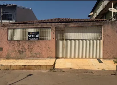 Casa com 2 Quartos à venda, 200m² no Vila São José, Brasília