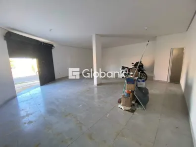 Ponto Comercial para alugar, 70m² no Independência, Montes Claros