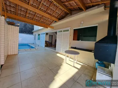 Casa com 3 Quartos para alugar, 75m² no Estância São Jorge, Peruíbe