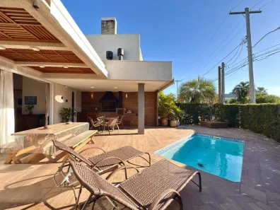 Casa com 4 Quartos à venda, 188m² no XANGRI-LÁ, Xangri-lá