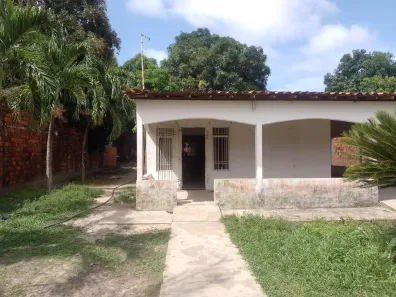 Casa com 2 Quartos à venda, 150m² no , Raposa