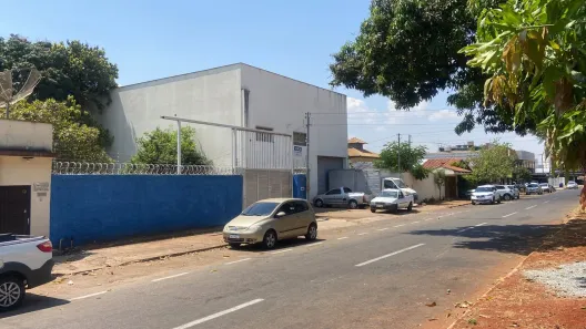 Galpão/Depósito/Armazém à venda, 550m² no Cidade Jardim, Goiânia