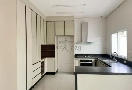 Apartamento com 4 Quartos para alugar, 200m² no Urbanova, São José dos Campos
