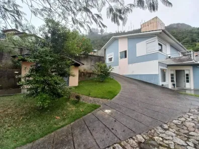 Casa com 4 Quartos à venda, 267m² no Trindade, Florianópolis