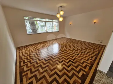 Casa com 3 Quartos à venda, 316m² no Parque Colonial, São Paulo