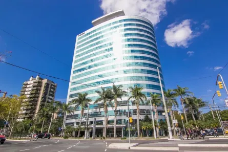 Sala Comercial para alugar, 68m² no Chácara das Pedras, Porto Alegre
