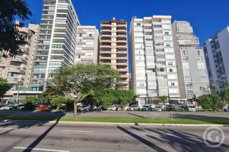 Apartamento com 4 Quartos para alugar, 230m² no Centro, Florianópolis