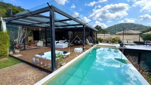 Casa de Condomínio com 3 Quartos à venda, 260m² no Araras, Petrópolis