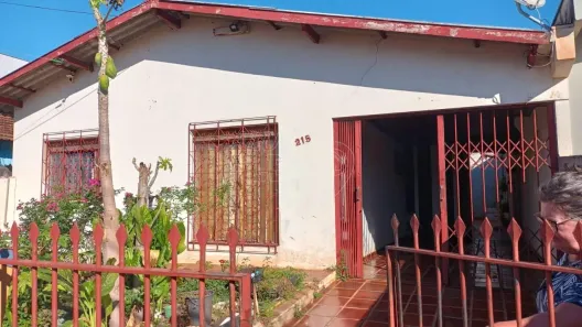 Casa com 3 Quartos à venda, 456m² no Bom Retiro, Londrina