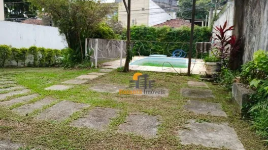 Sobrado com 3 Quartos à venda, 270m² no Jardim Peri Peri, São Paulo