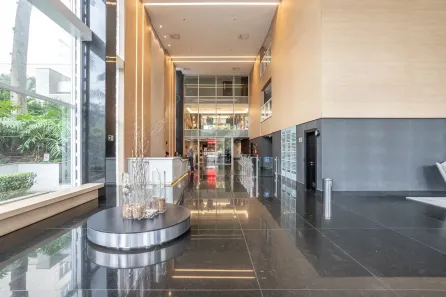 Sala Comercial à venda, 325m² no Três Figueiras, Porto Alegre