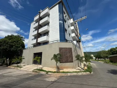 Apartamento com 2 Quartos para alugar, 78m² no Augusta Mota, Montes Claros