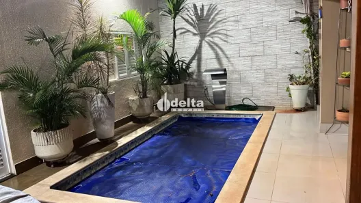 Casa com 3 Quartos à venda, 150m² no Granada, Uberlândia