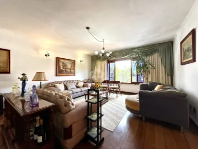 Casa com 4 Quartos à venda, 390m² no Costa e Silva, Porto Alegre