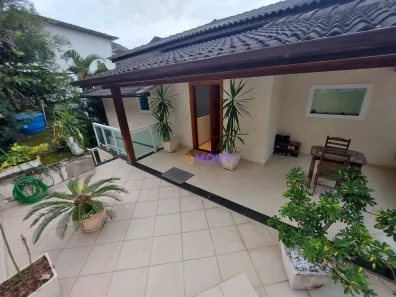Casa com 4 Quartos à venda, 217m² no Itaipu, Niterói