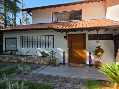 Casa de Condomínio com 3 Quartos à venda, 300m² no Granja Viana II, Cotia