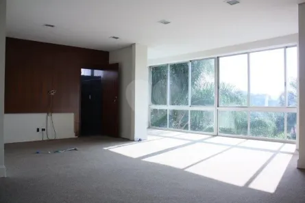 Sobrado com 4 Quartos para alugar, 900m² no Pacaembu, São Paulo