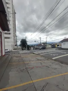 Prédio Comercial para alugar, 1011m² no Vila Edmundo, Taubaté